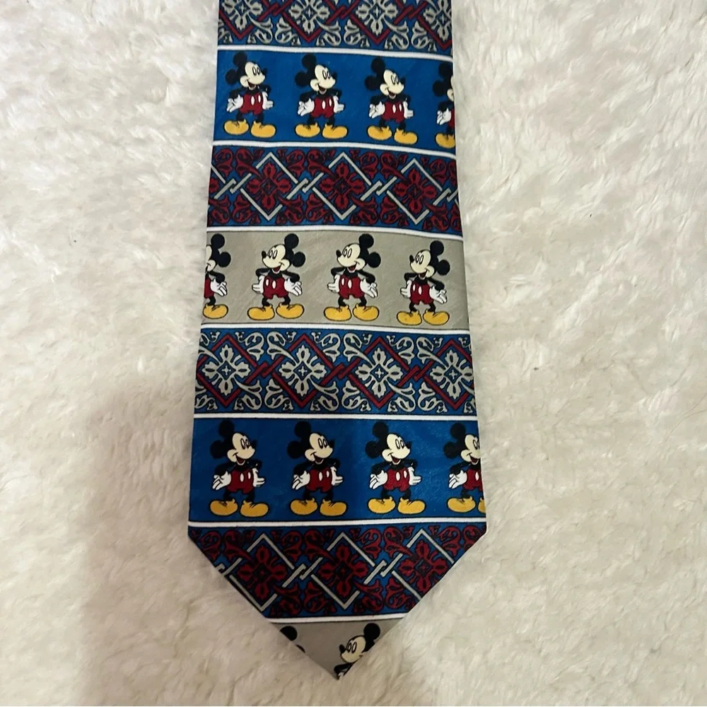 Disney Mickey unlimited men’s necktie
